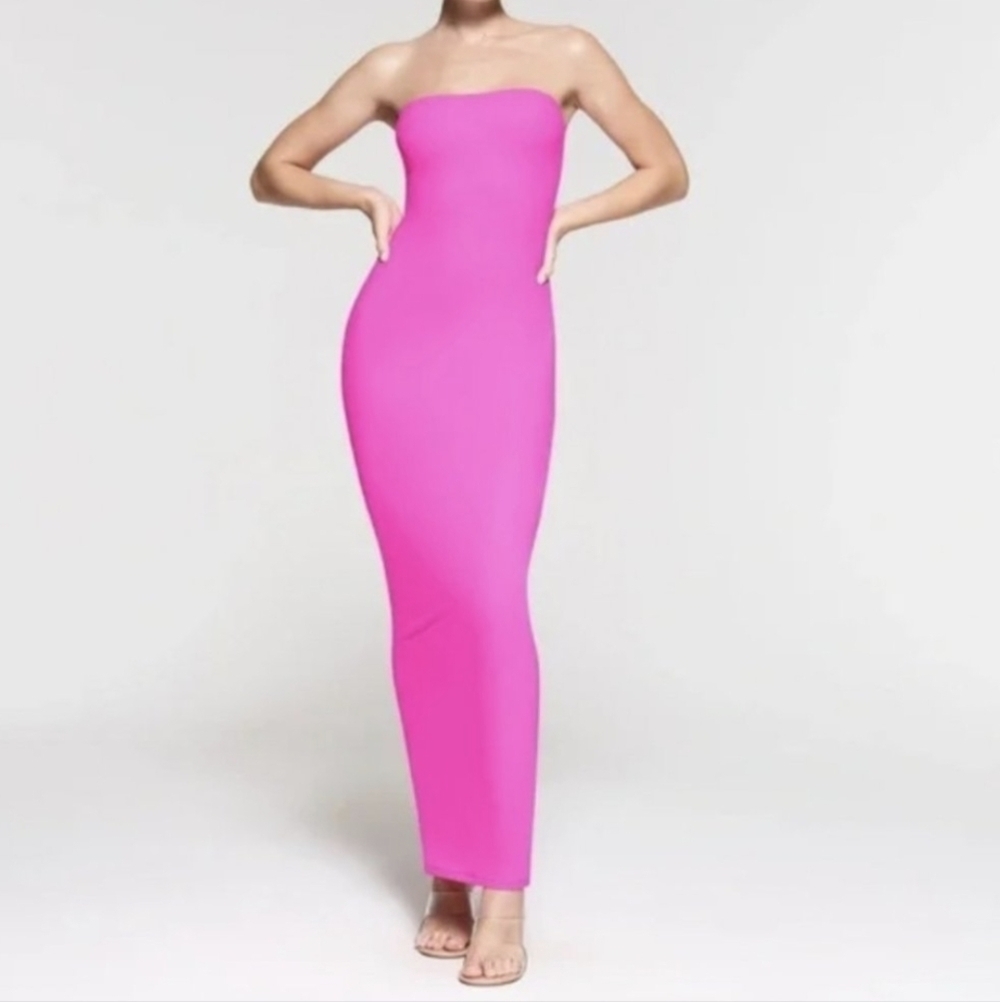 NWT Skims Fits Everybody Neon Pink Tube Dress Size Large